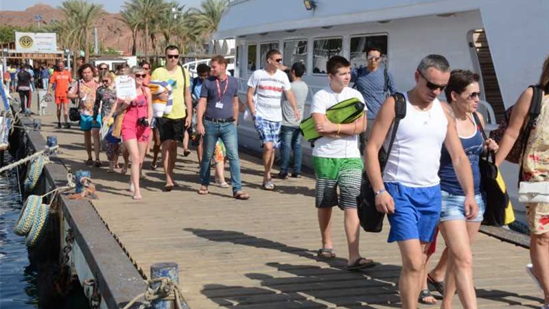 خبراء يتوقعون تعافي