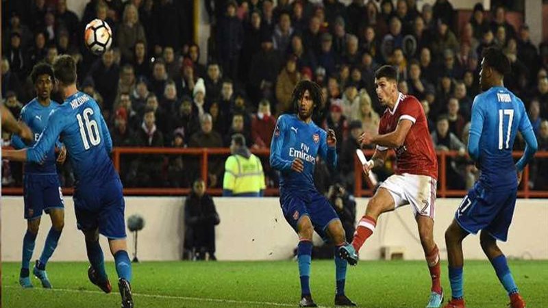 أرسنال بمشاركة «النني»