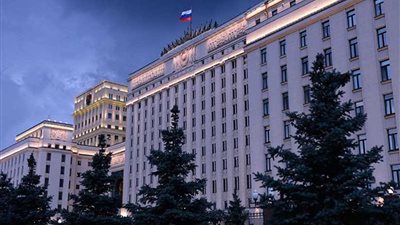 الدفاع الروسية: قواتنا تجري مناورات عسكرية في المنطقة القطبية الشمالية