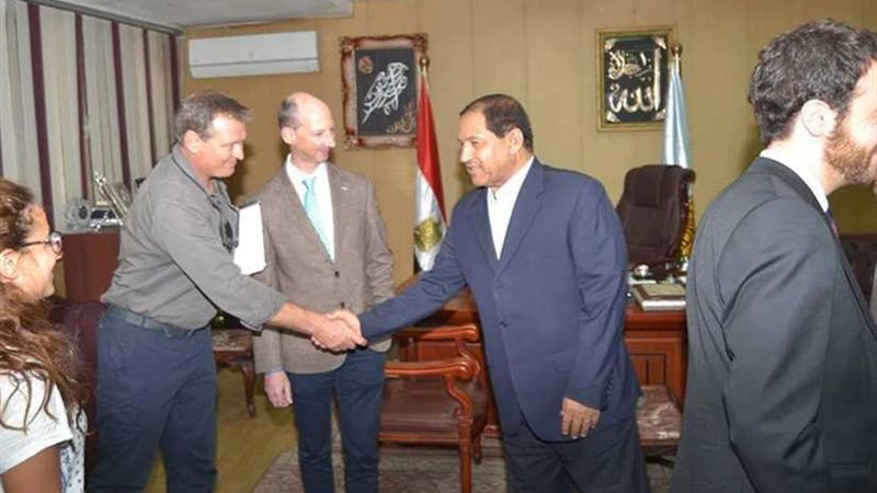 محافظ الغربية يستقبل