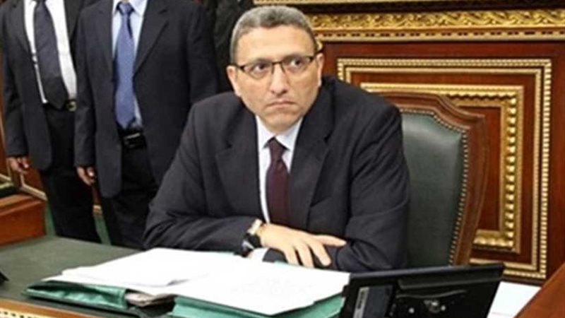 البرلمان: 440 نائبًا