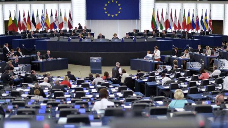 البطالة تتراجع في