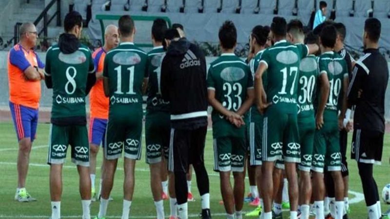 المصري يواصل تدريباته