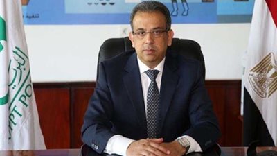 رئيس البريد يفتتح 3 مكاتب بالأقصر