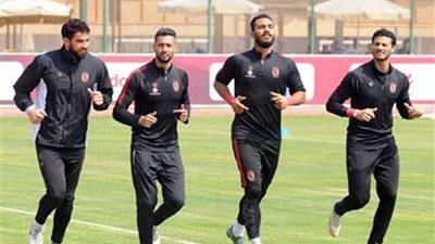 أشغال تدريبية شاقة لحراس الأهلي و