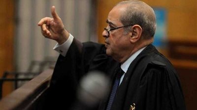 الديب: العادلى يجهل القانون ويدفع ببطلان تقرير لجنة الخبر اء