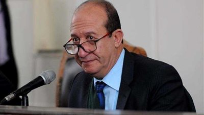 مد اجل الحكم على متهم بـ