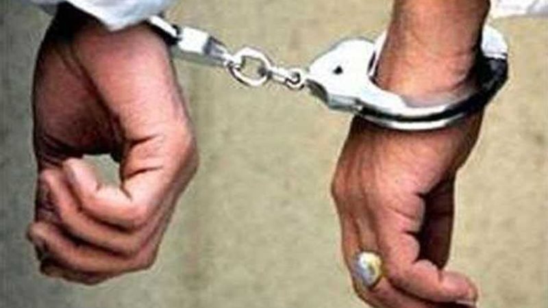 ضبط 3 أشخاص حولوا