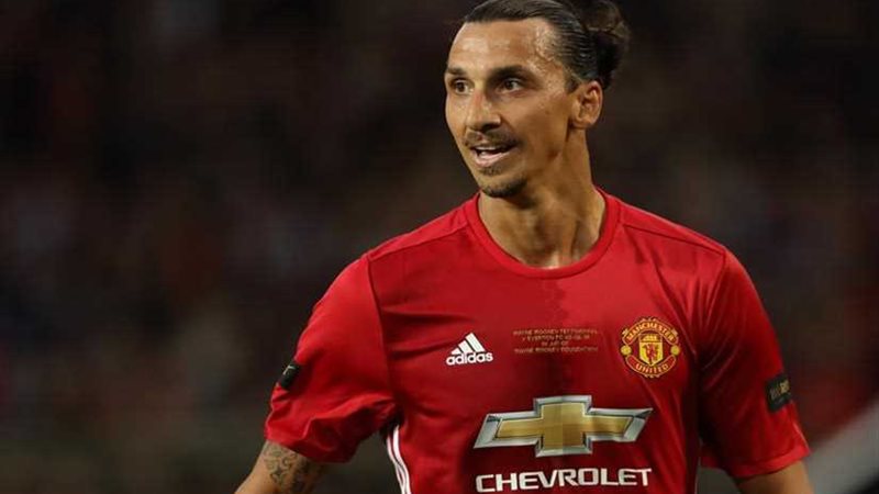 مانشستر يونايتد يبحث