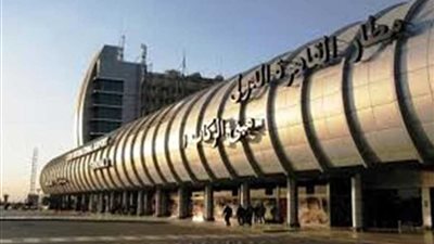 جمارك مطار القاهرة تحبط محاولة تهريب مشغولات فضية