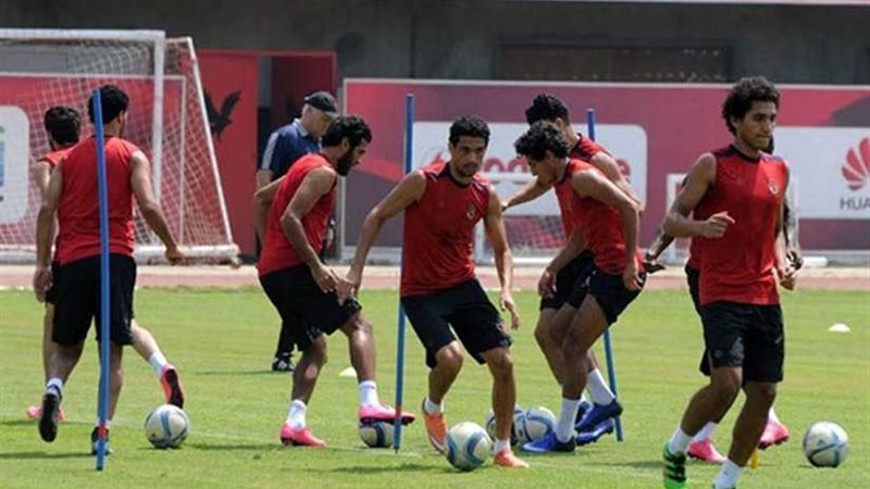 الأهلي يستأنف تدريباته