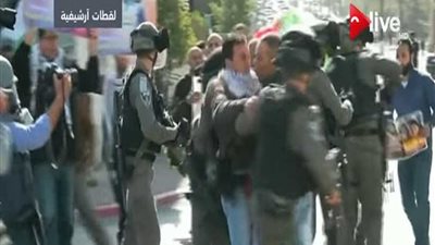 بالفيديو| قوات الاحتلال تعتقل 15 فلسطينيا في الضفة الغربية