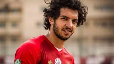 خاص.. عمرو بركات يفضل سموحة للرحيل عن الأهلي