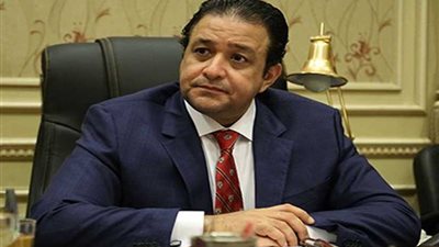 عابد: التغيير الوزاري جاء في غير موعده وأدعو لتغيير نصف الوزارة