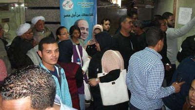 بالفديو والصور: تحرير ١١ ألف توكيل لدعم الرئيس السيسي بقنا
