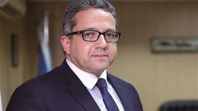 وزير الآثار: 18 مليون جنيه إيراد زيارة مقبرة نفرتاري بالأقصر