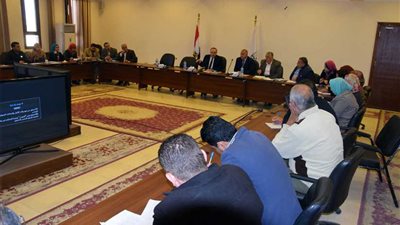 محافظ بني سويف يوجه بإعداد خريطة للفرص الاستثمارية بالمحافظة