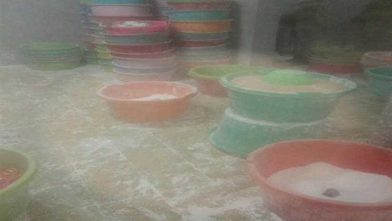 ضبط 3.5 طن مواد غذائية