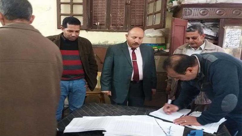 بالصور.. إحالة 16