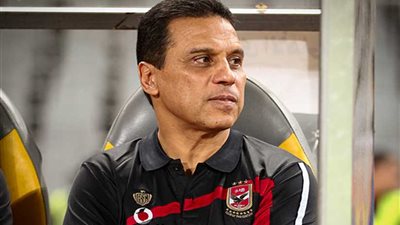 البدري يعلن قائمة الأهلي لمواجهة الجيش وغياب عاشور وفتحي بسبب الإجهاد