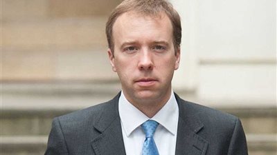 وزير الثقافة البريطاني: لا ينبغي أن يتقاضي مذيعو 'بي بي سي' أكثر من رئيسة الوزراء