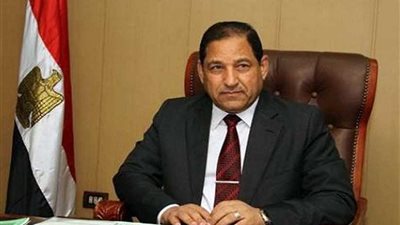 محافظ الغربية يلتقي بمواطن تبرع بـ 22 مليون جنيه لإنشاء مدرسة ومجمع طبي