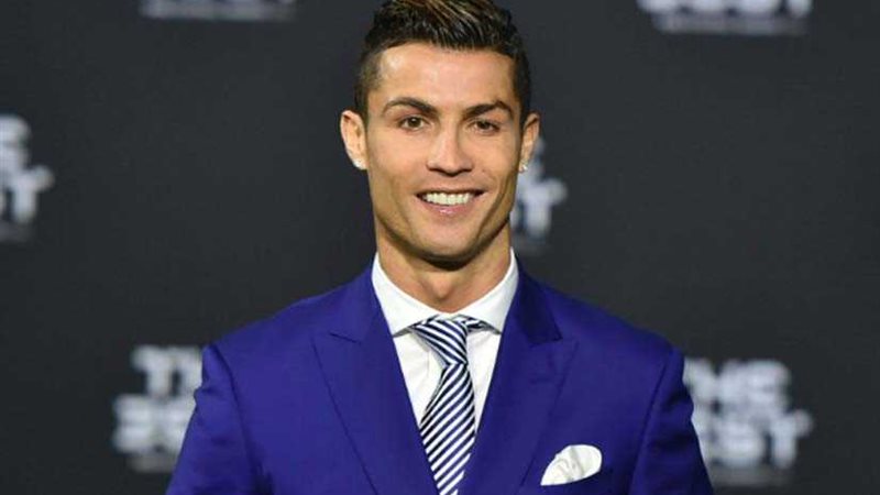 رونالدو مرشح لجائزة