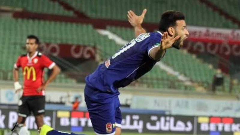 الأهلي يتقدم على