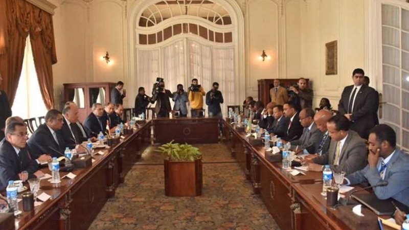 بدء جلسة مباحثات