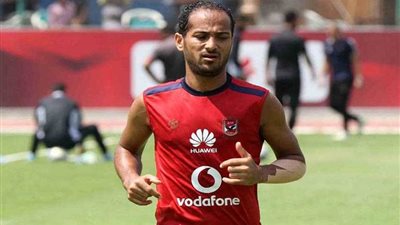 وليد سليمان يجدد تعاقده في الأهلي لموسمين