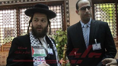 حاخام: يكشف أسرار جرائم الصهيونية