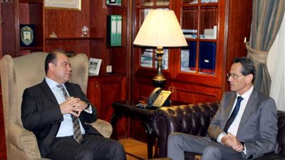رئيس البورصة يلتقي الرئيس التنفيذي لبنك الإسكندرية لبحث تطوير المشروعات الصغيرة