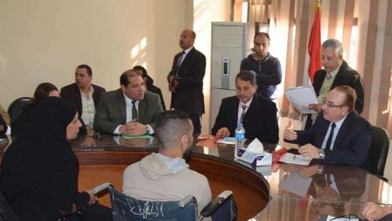 محافظ بني سويف يصرف