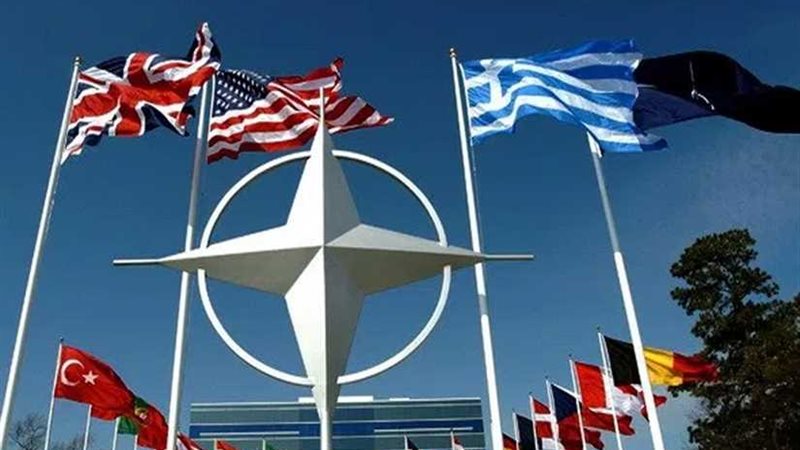 الناتو يدعو مقدونيا