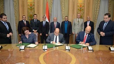 العصار:استغلال فائض شركات الإنتاج الحربي في تنفيذ المشروعات القومية