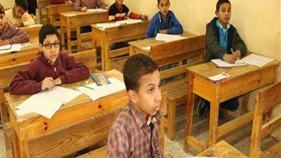 إحالة موجه التربية الدينية للتحقيق بالعدوة في المنيا