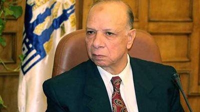 محافظ القاهرة يكرم شهداء الجيش والشرطة والمدنيين