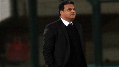 إيهاب جلال : أحاول حل مشكلة الجبهة اليمنى في الزمالك ولا يوجد خلاف بين أحمد الشناوي ومدربه