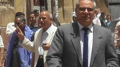 رئيس مركز ملوي بالمنيا يتفقد الطريق الصحراوي الشرقي لمتابعة إزالة التعديات