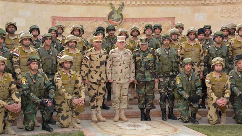 رئيس الأركان يلتقي