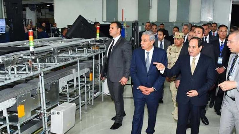 الرئيس السيسي يقود