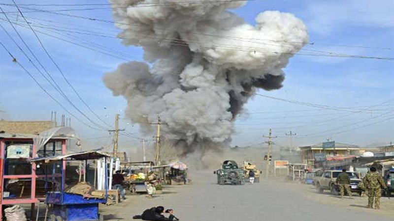 مقتل 12 مدنيا في