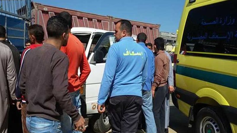 مصرع وإصابة 37 عاملًا