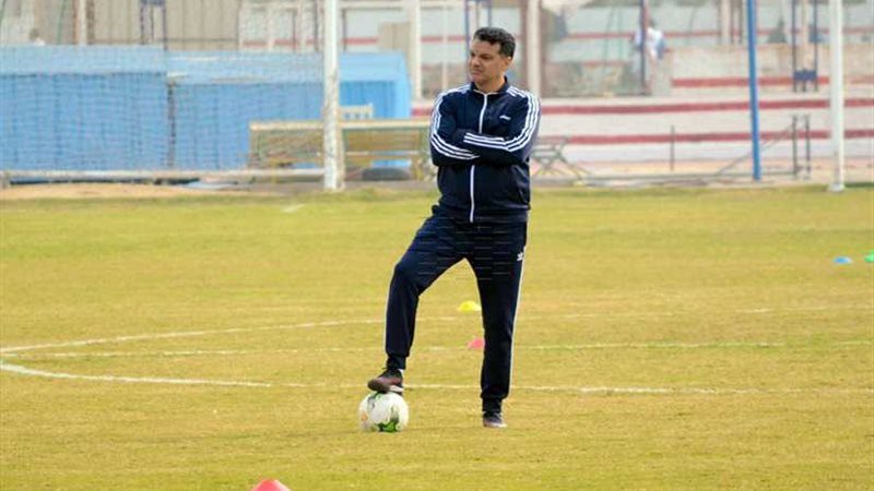 إيهاب جلال يعقد اجتماعات