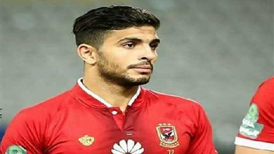مدافع الأهلي: أجتهد مع المارد الأحمر لأنال شرف ارتداء قميص المنتخب في المونديال