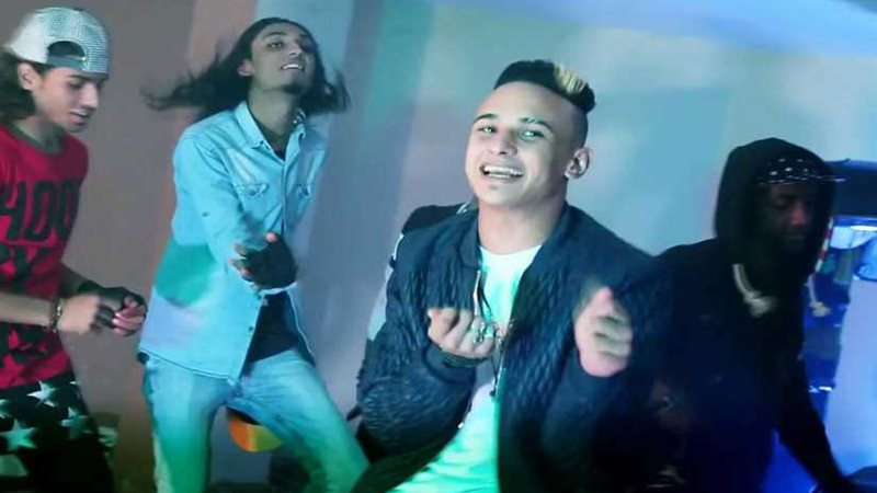 حبس مطربي أغنية زقوا