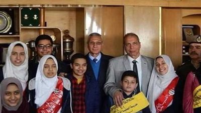 طلاب المنيا يقدمون التهنئة لمدير الأمن بمناسبة عيد الشرطة