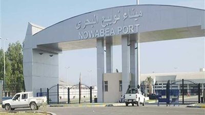إعادة فتح ميناء نويبع البحري بعد تحسن الأحوال الجوية