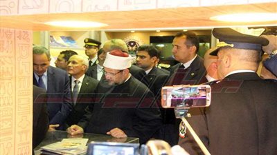 وزير الأوقاف يدعو الشباب للمشاركة في معرض القاهرة للكتاب