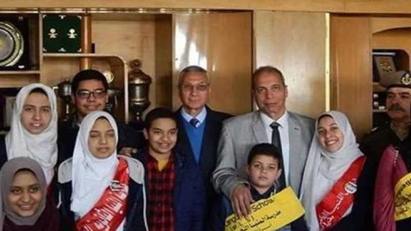 طلاب المنيا يقدمون